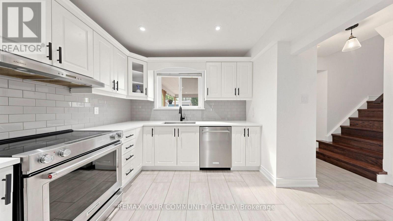 48 CROSSBOW CRESCENT - 11