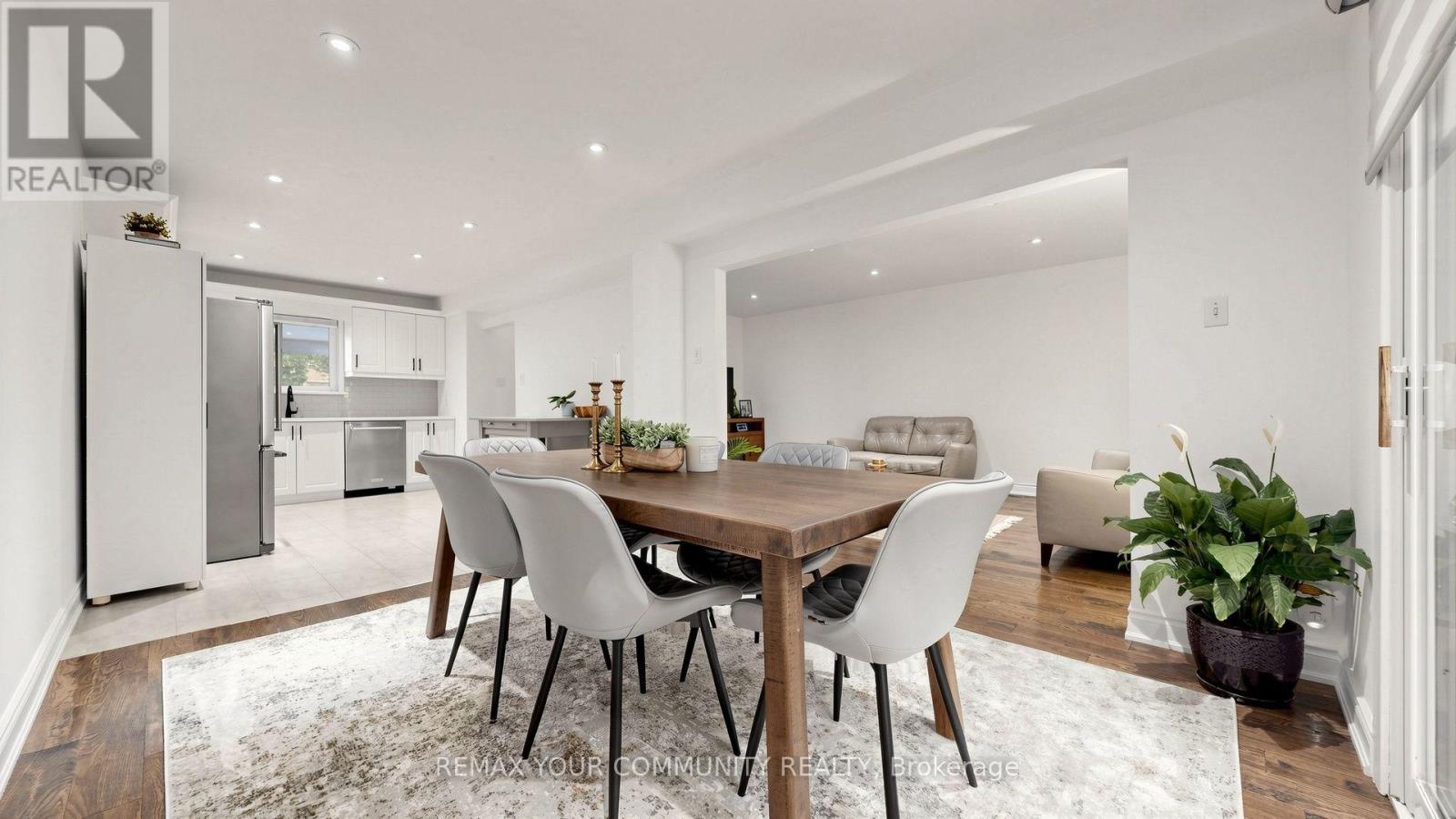 48 CROSSBOW CRESCENT - 17