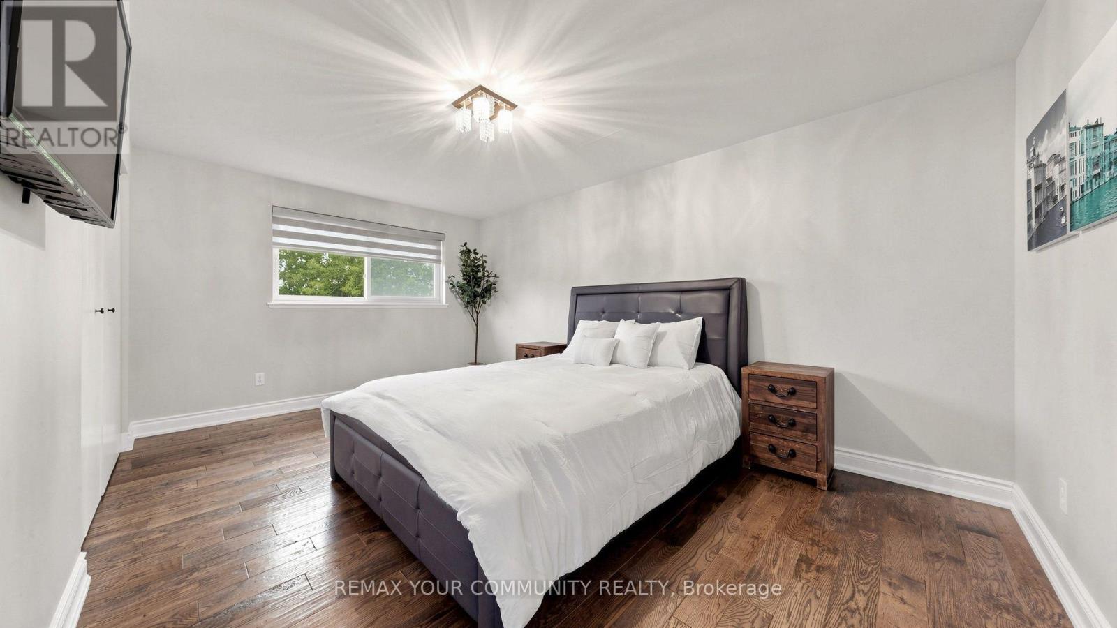 48 CROSSBOW CRESCENT - 22
