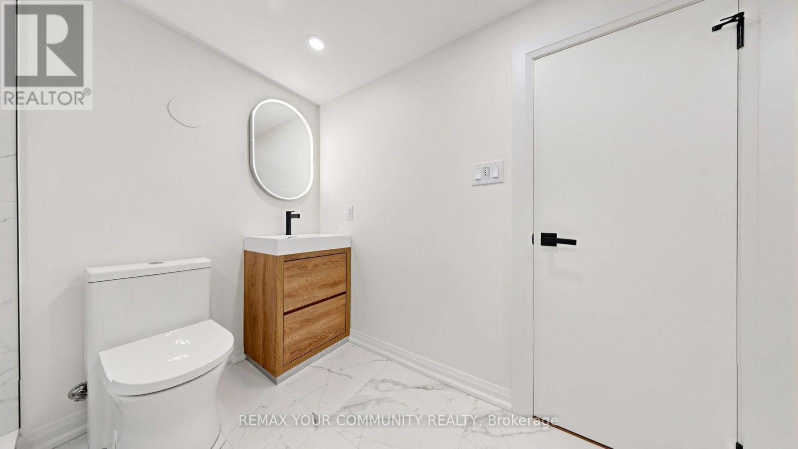 48 CROSSBOW CRESCENT - 38