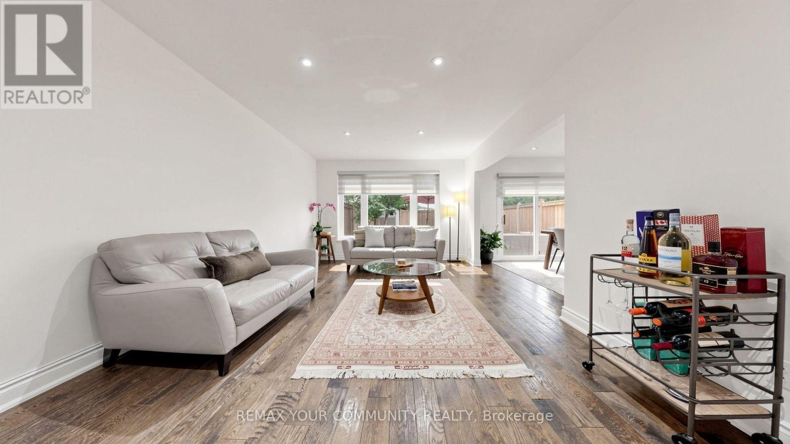 48 CROSSBOW CRESCENT - 5