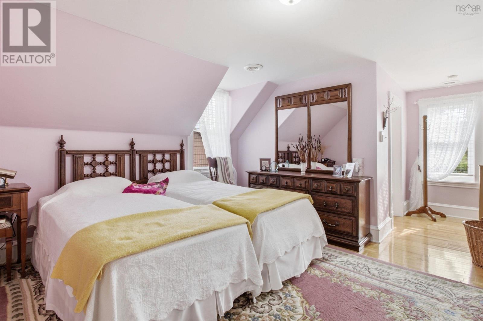 Property 22 of 51 of 5773 Stellarton Trafalgar Road