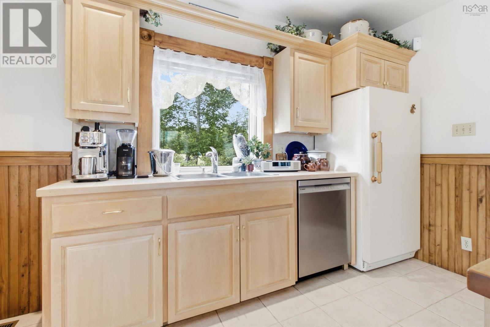 Property 8 of 51 of 5773 Stellarton Trafalgar Road
