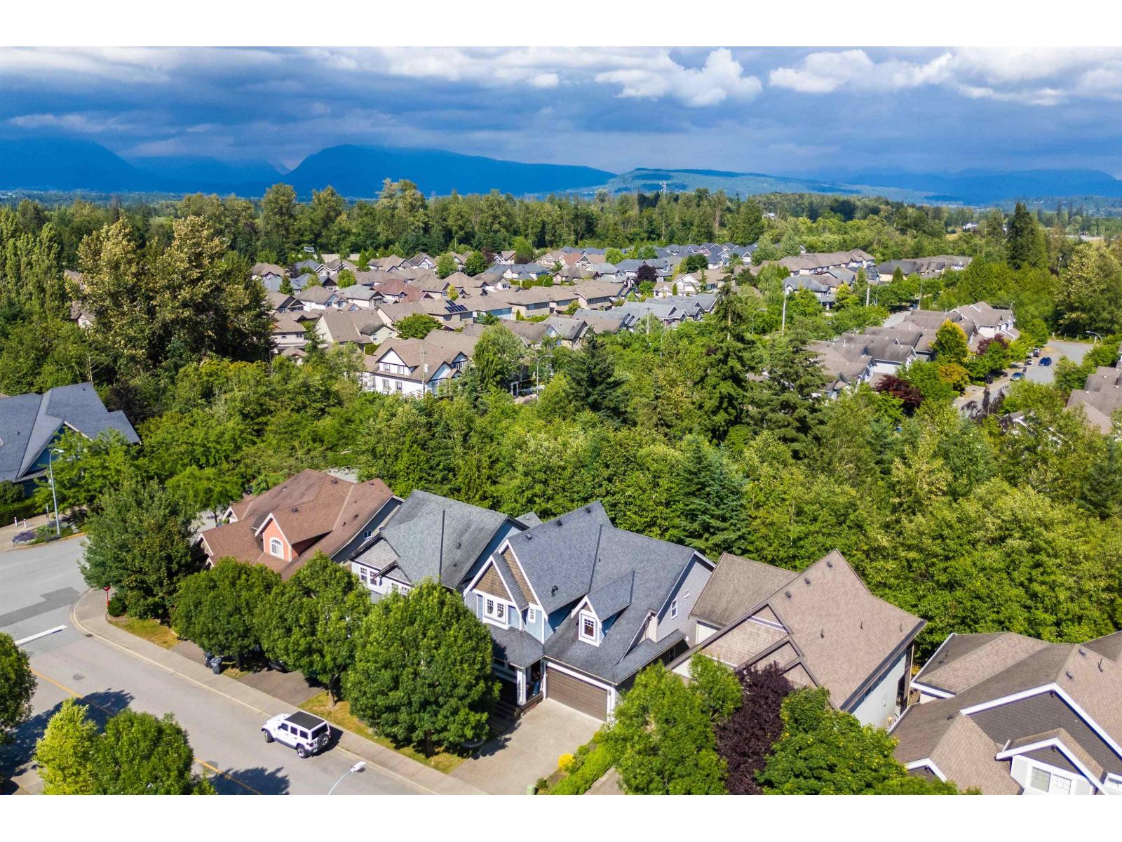 5 Bed, 5 Bath House for Sale in Langley – 8266 211 STREET, Langley – MLS# R3142277 - Image 38