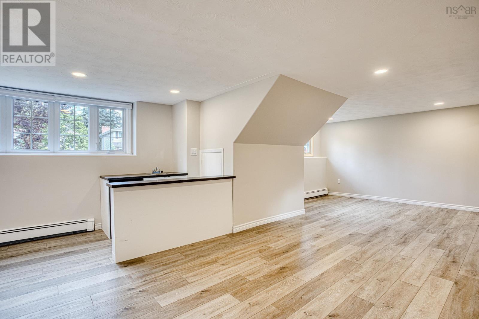 9 John Brenton Drive - Image 32