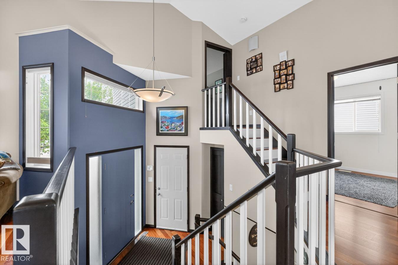 3211 47 ST - 6