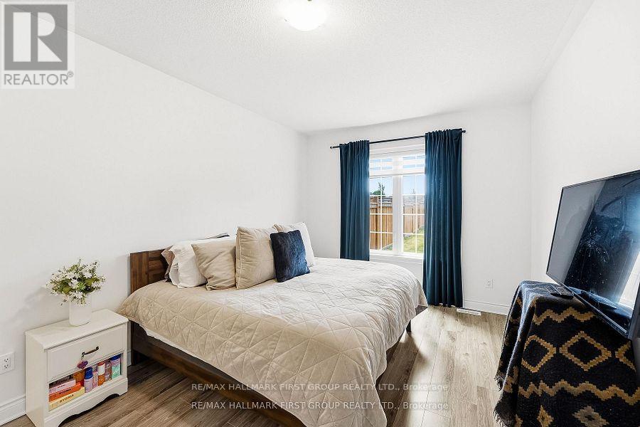 38 SOUTHAMPTON STREET - 26