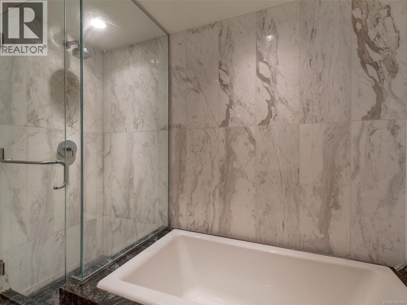 #406 708 Burdett Ave - 15