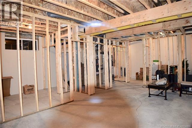 14 Mckay Boulevard - 40