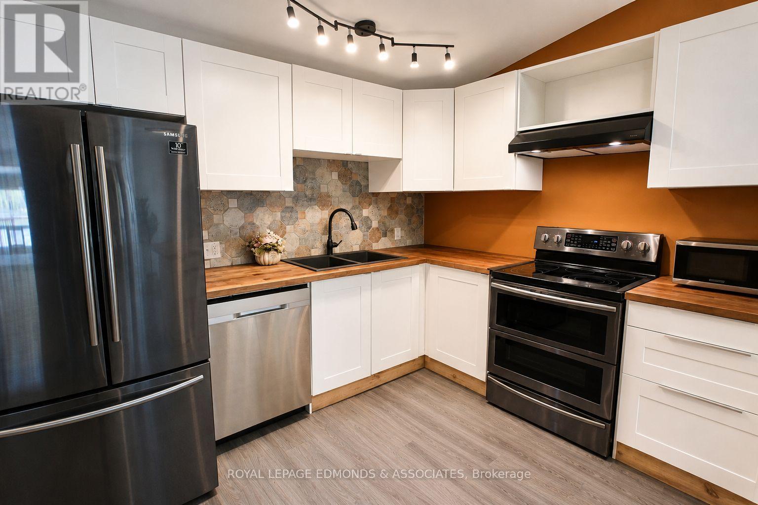 165 BOB SEGUIN DRIVE - 12