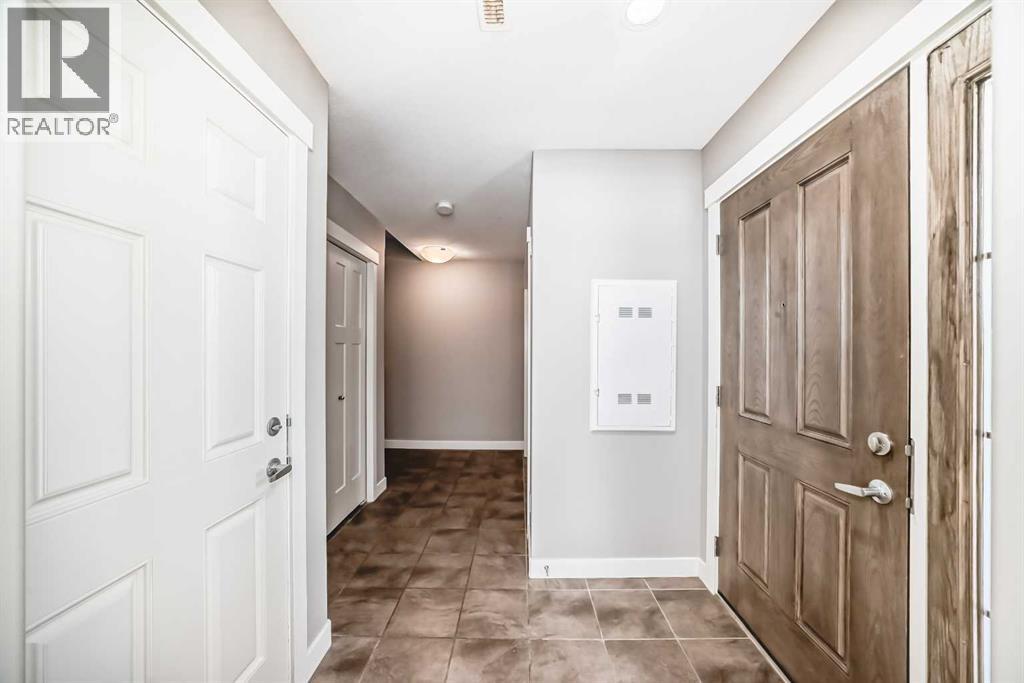 201 Evanston Manor NW - 4