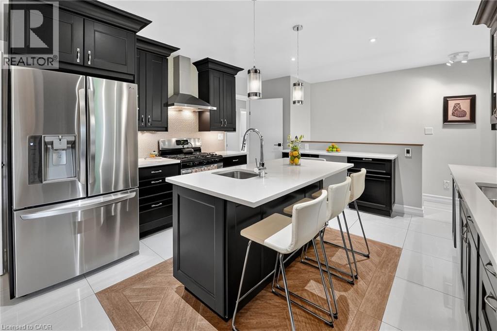 55 GLENVIEW Drive - Image 12
