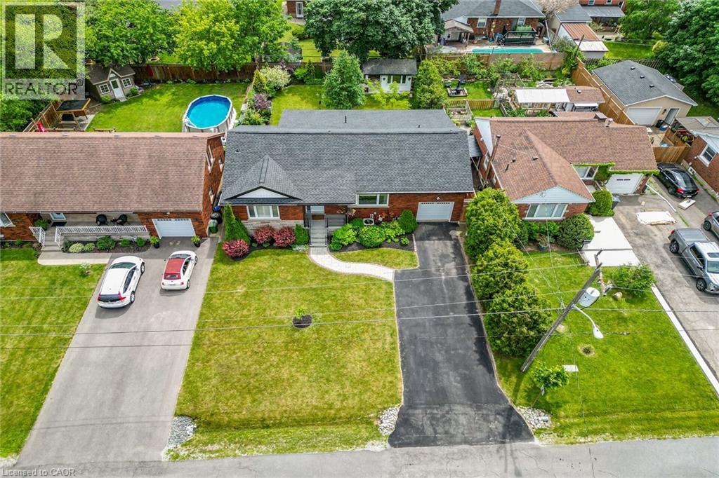 55 GLENVIEW Drive - Image 3