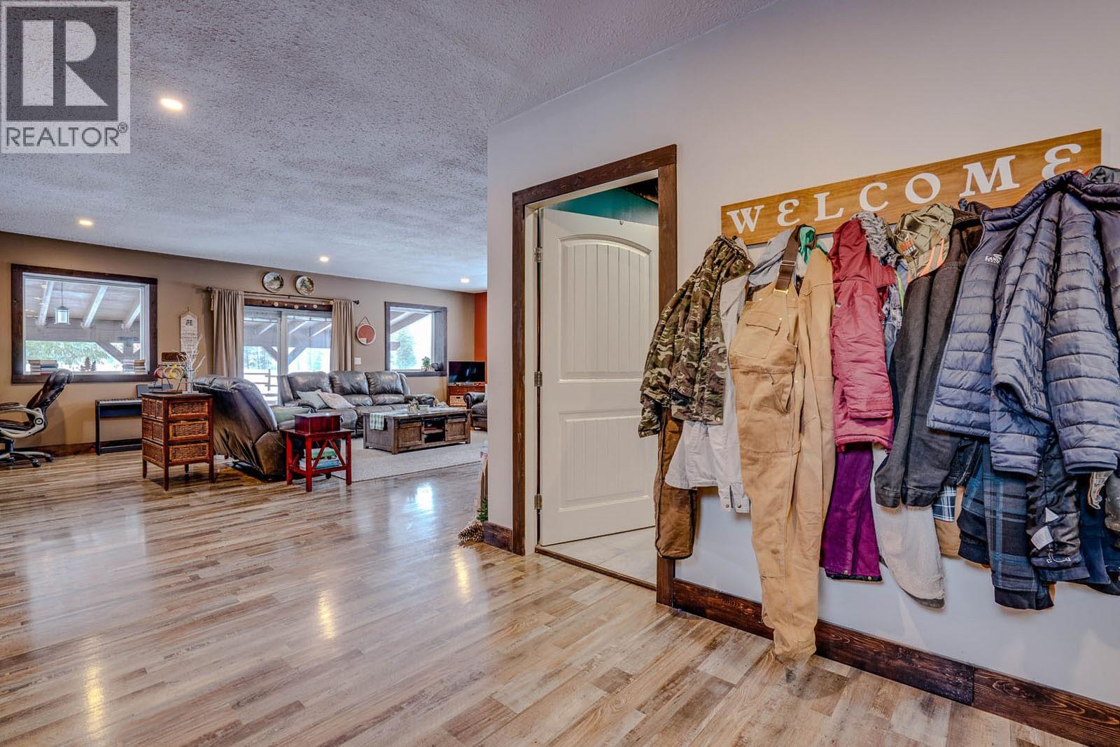 26 Byers Road - 9
