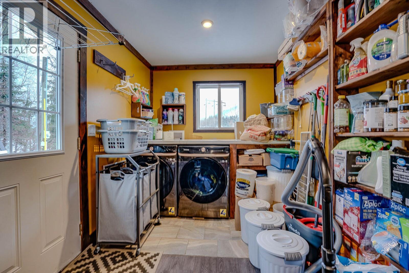 26 Byers Road - 25
