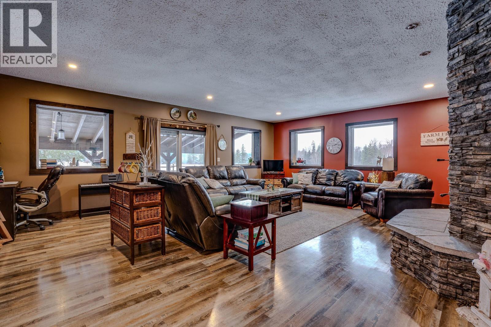 26 Byers Road - 11