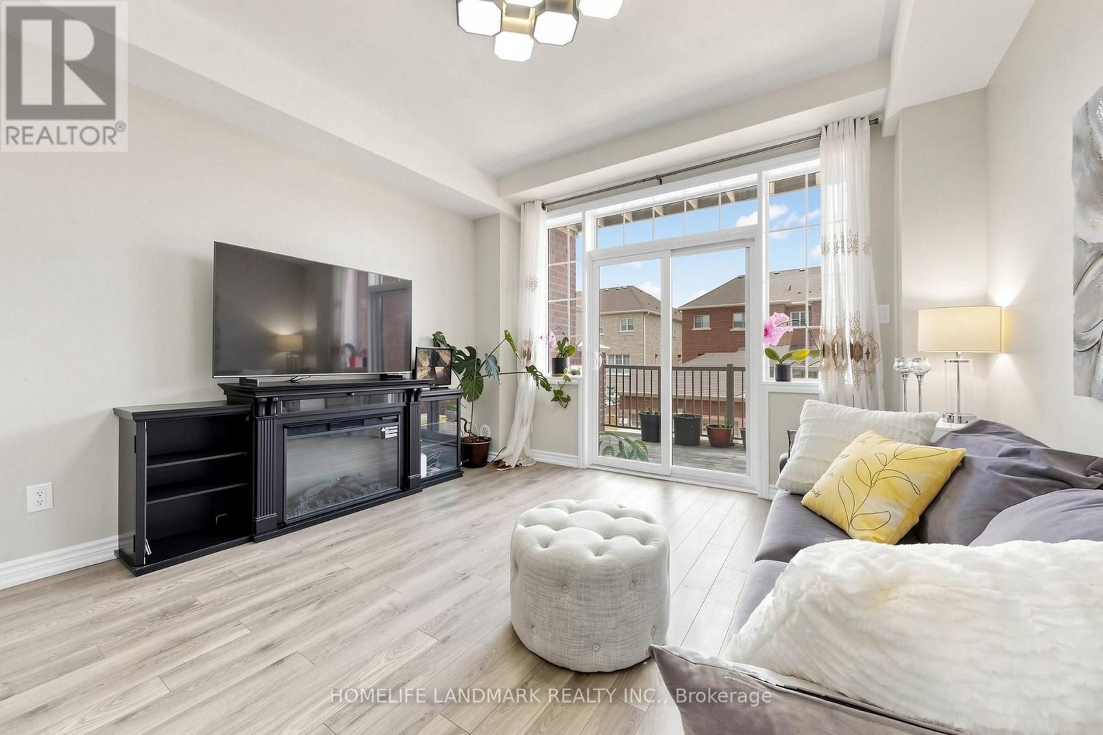 4798 16TH AVENUE - 12