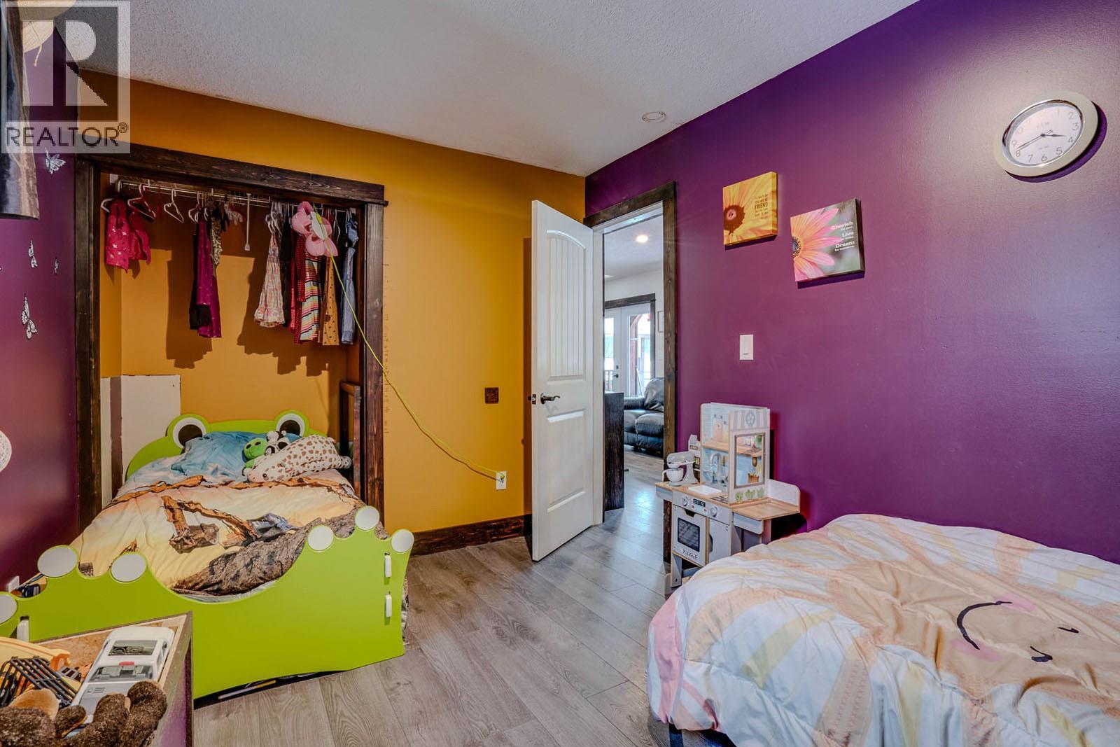 26 Byers Road - 23