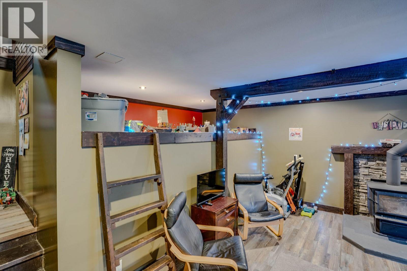 26 Byers Road - 31