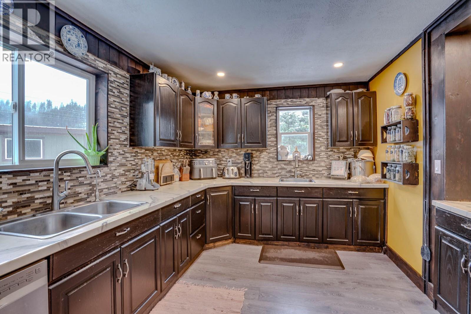 26 Byers Road - 7