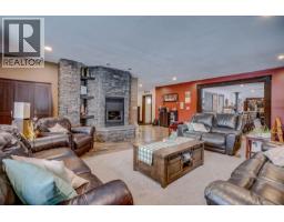 Living room - 26 Byers Road, Cherryville, BC V0E2G1 Photo 13