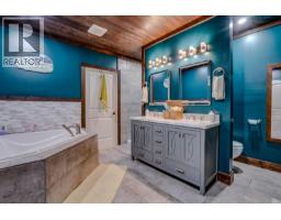 26 Byers Road, Cherryville, BC V0E2G1 Photo 19
