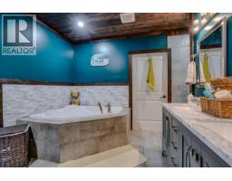 26 Byers Road, Cherryville, BC V0E2G1 Photo 20