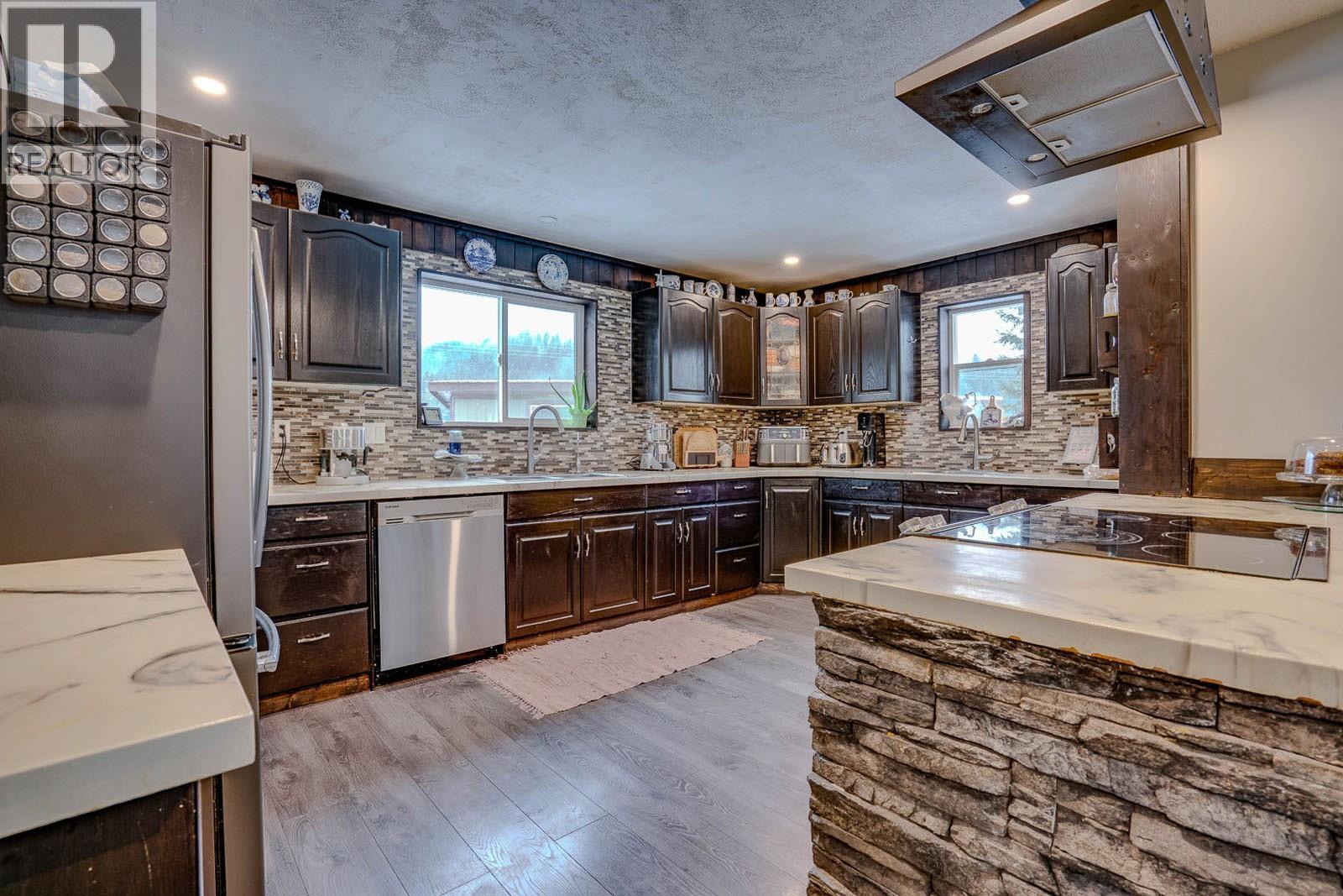 26 Byers Road - 6