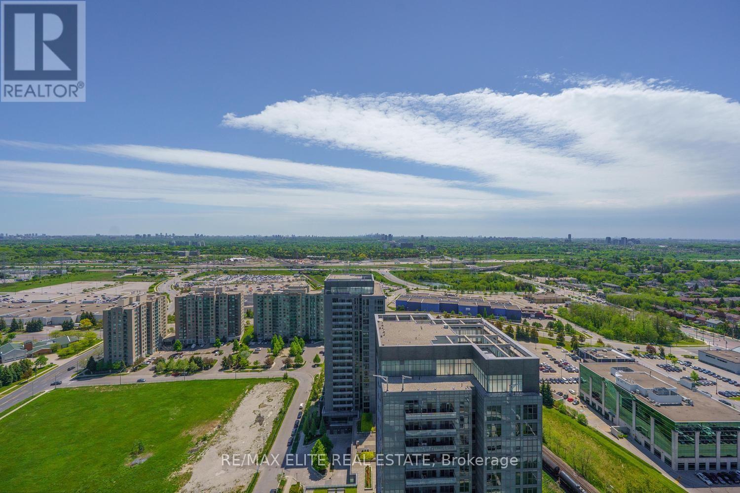 #PH 10 105 ONEIDA CRESCENT - 14