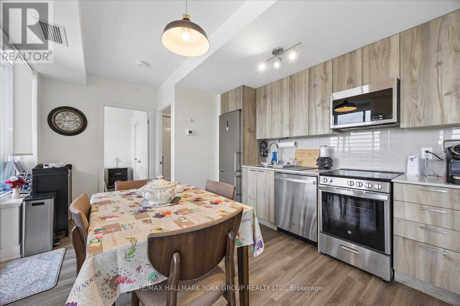 #420 185 DEERFIELD ROAD - 12