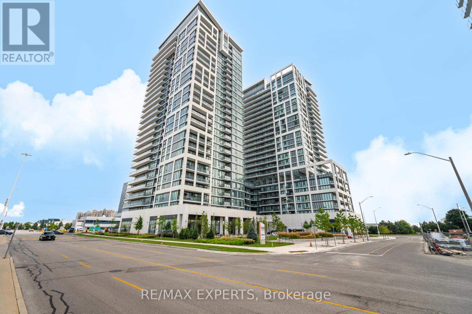 #221 9000 JANE STREET - 1
