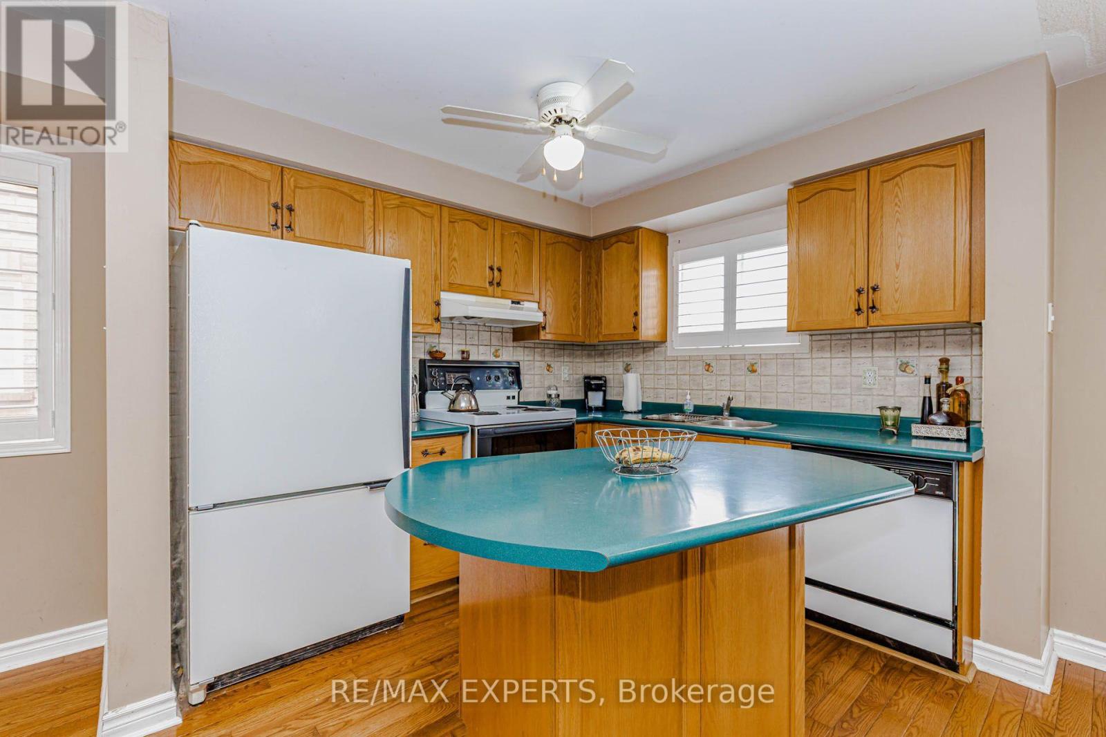 225 KELSO CRESCENT - Image 11