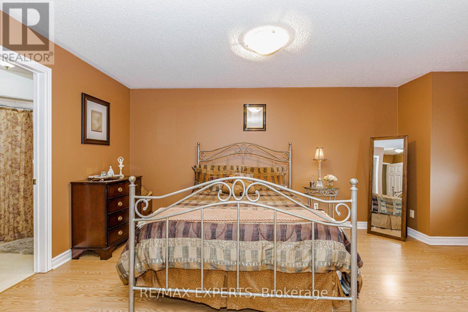 225 KELSO CRESCENT - Image 17