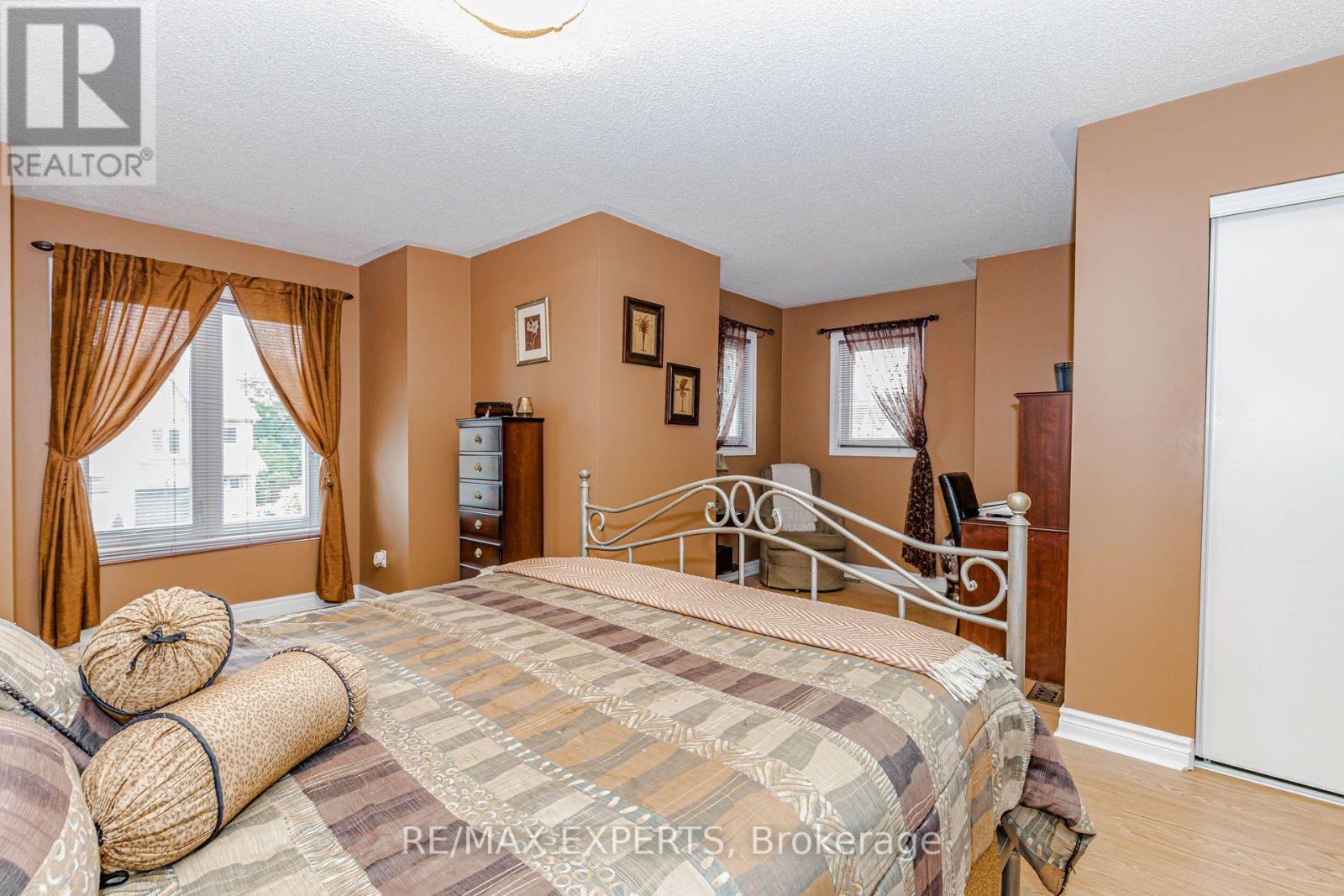 225 KELSO CRESCENT - Image 18