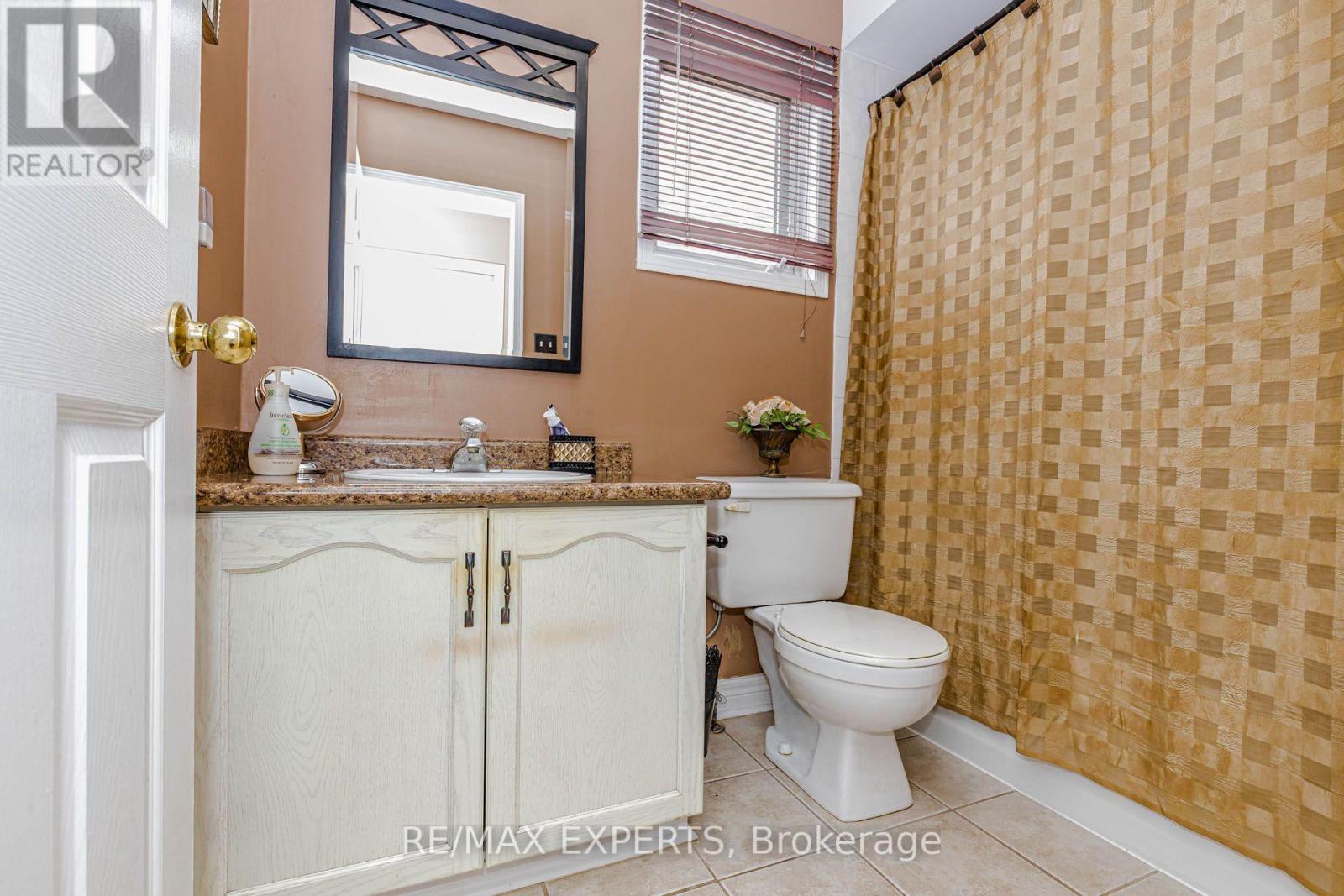 225 KELSO CRESCENT - Image 24
