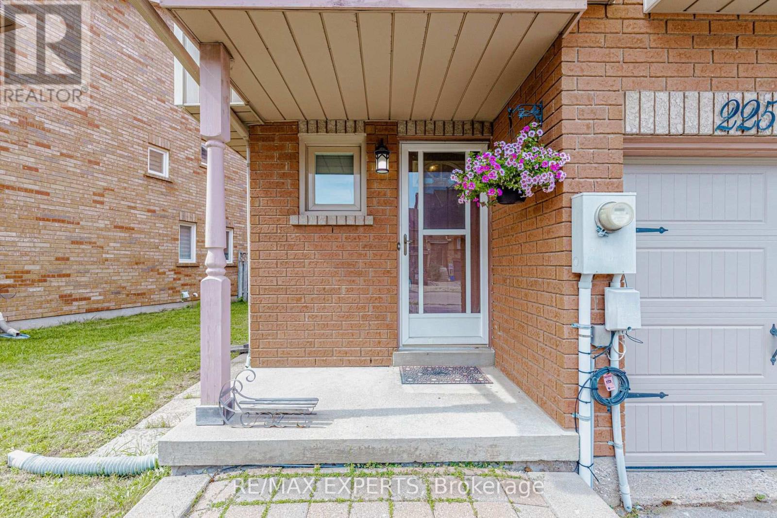 225 KELSO CRESCENT - Image 3
