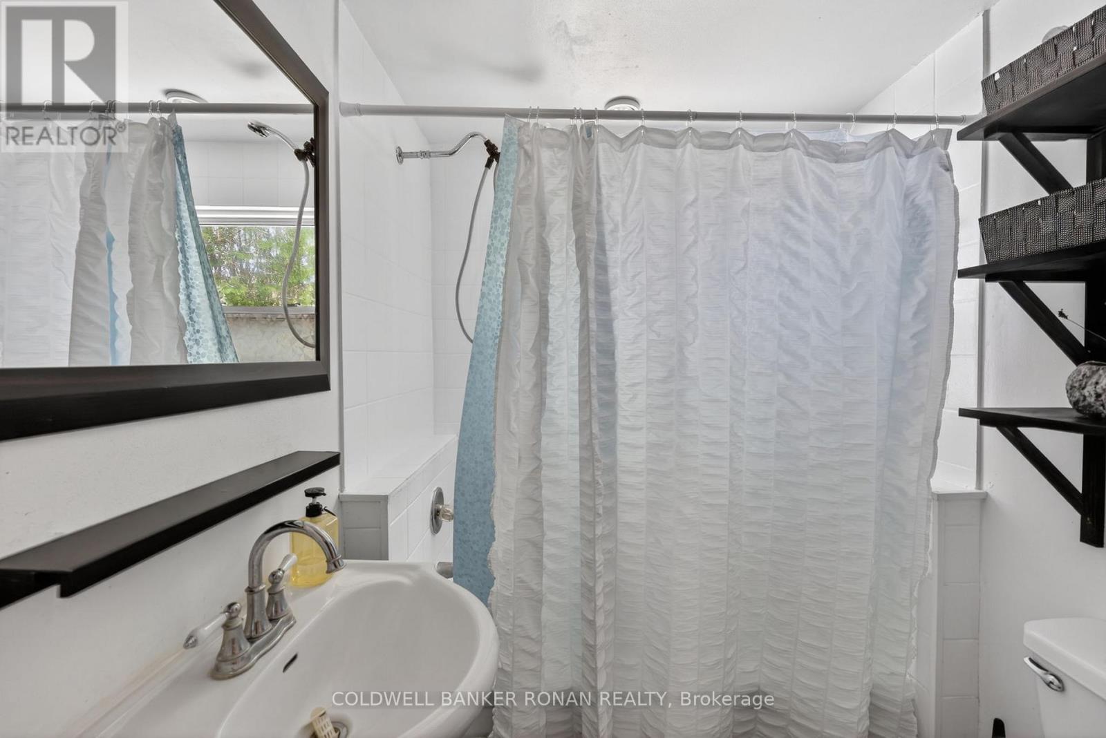 246 WEIR STREET - 18