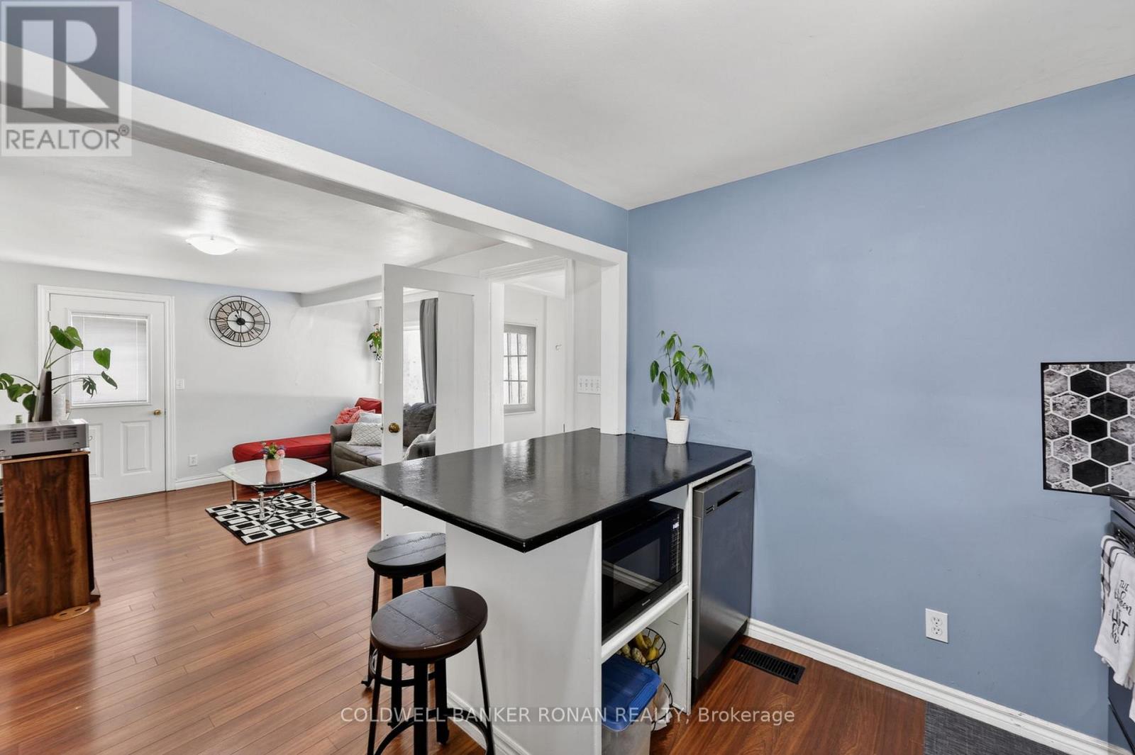 246 WEIR STREET - 9