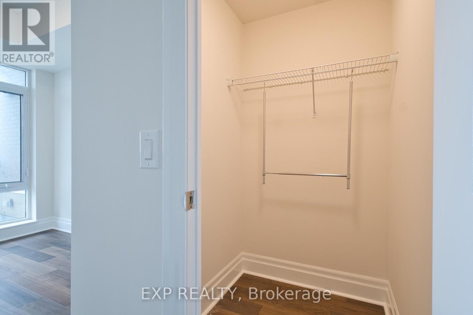 #310 151 UPPER DUKE CRESCENT - 12