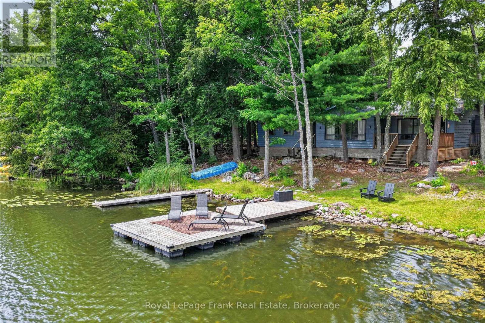 442 ISLAND 7 STONEY LAKE - 43