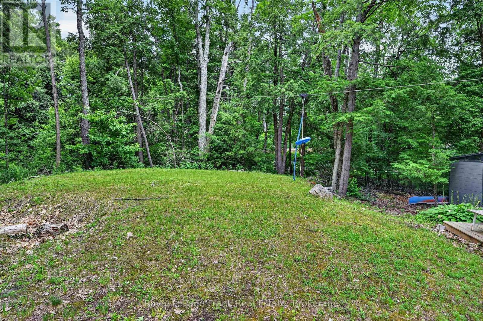 442 ISLAND 7 STONEY LAKE - 42