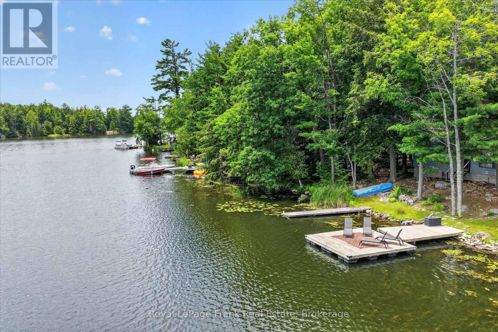 442 ISLAND 7 STONEY LAKE - 44
