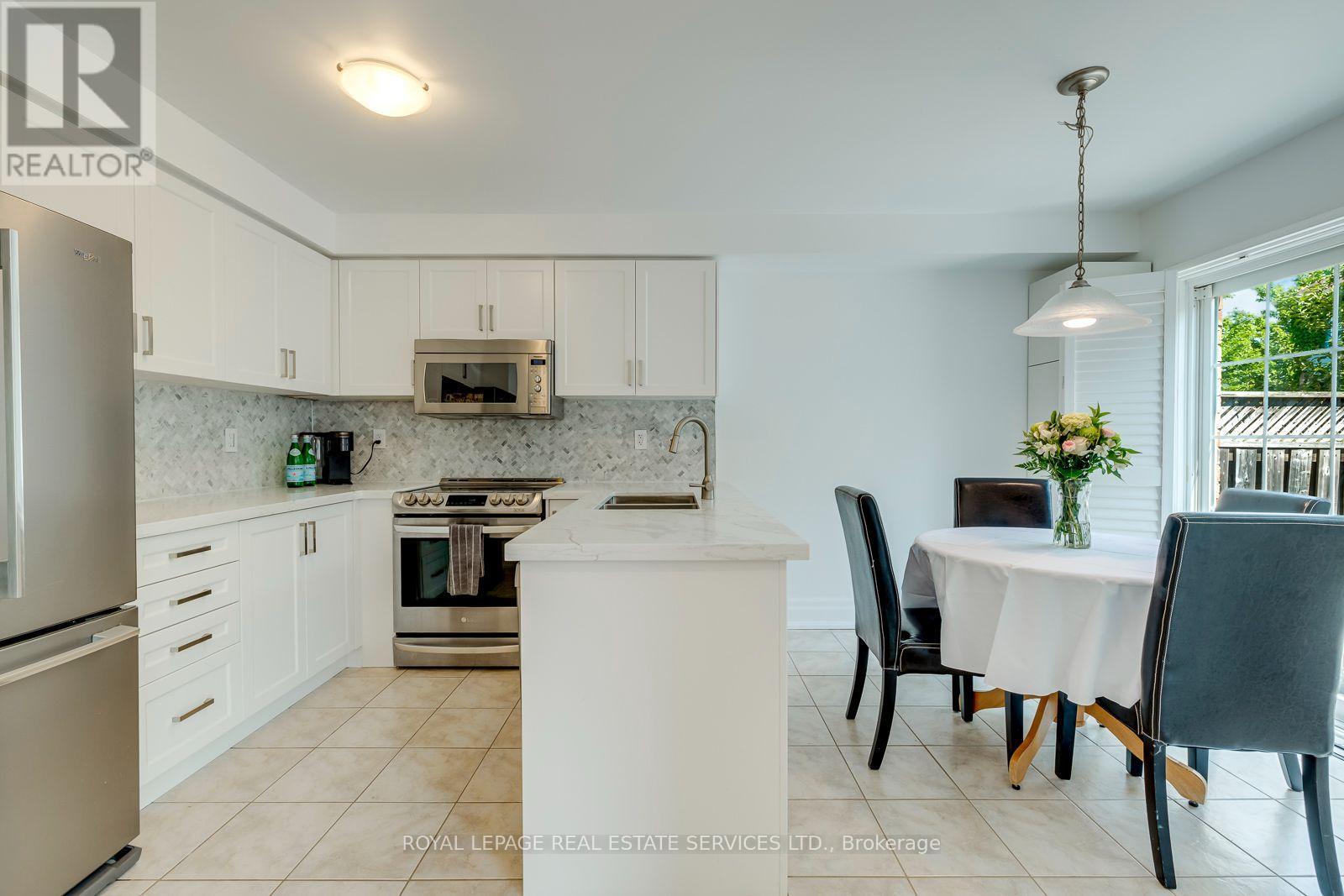 916 MCNAIR CIRCLE - 25
