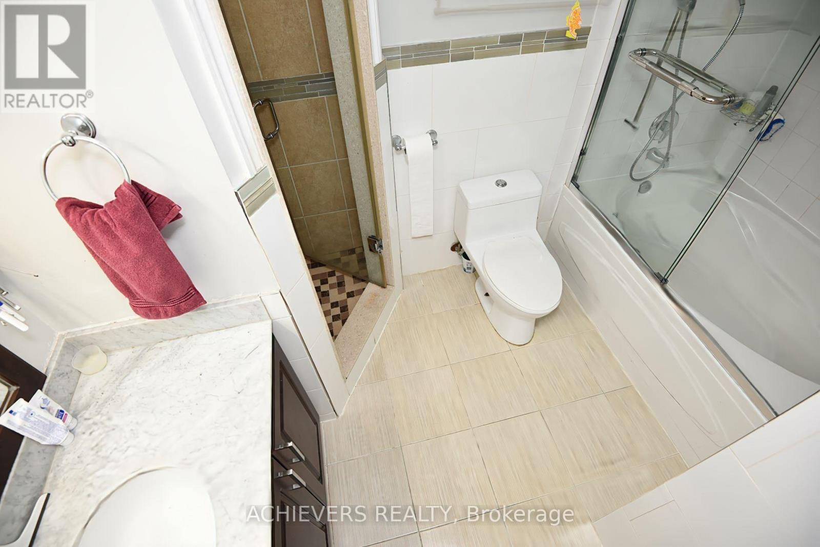 #914 1 ROWNTREE ROAD - 25