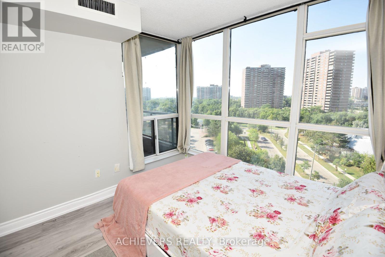 #914 1 ROWNTREE ROAD - 29