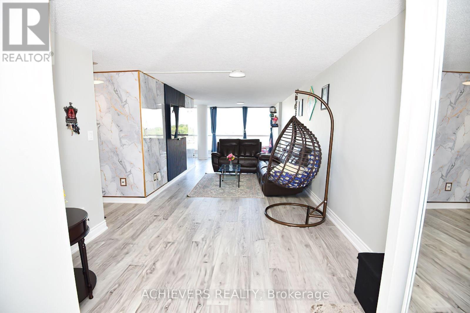 #914 1 ROWNTREE ROAD - 5