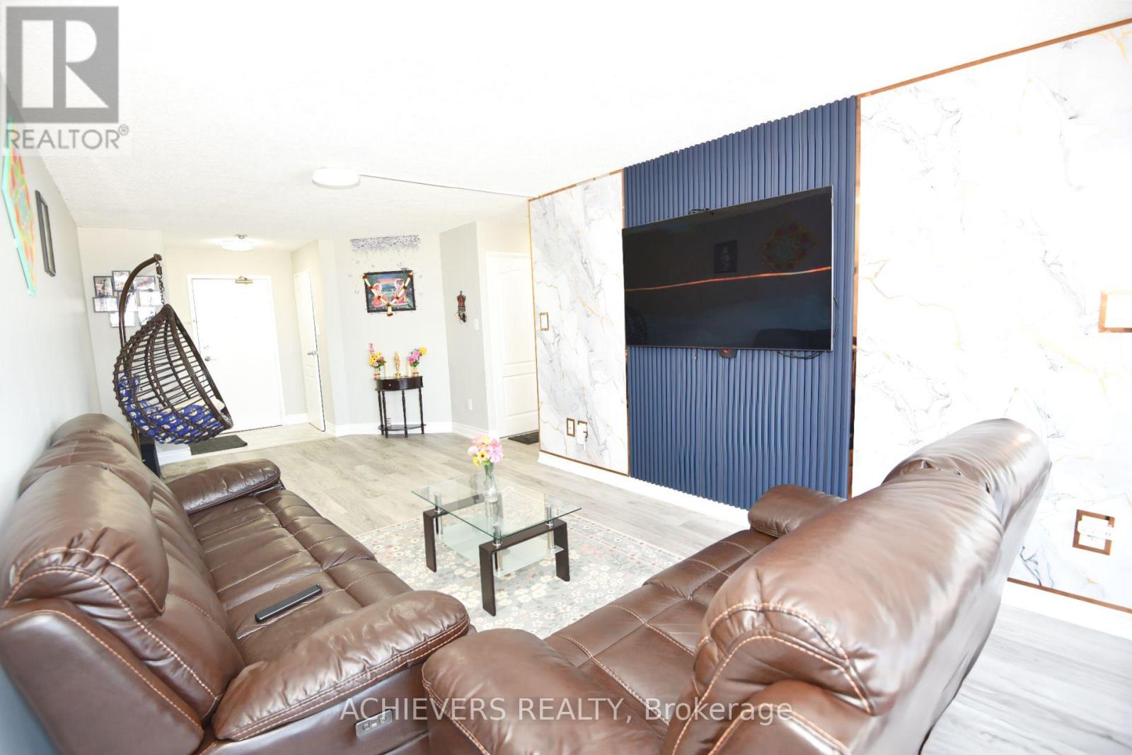 #914 1 ROWNTREE ROAD - 8
