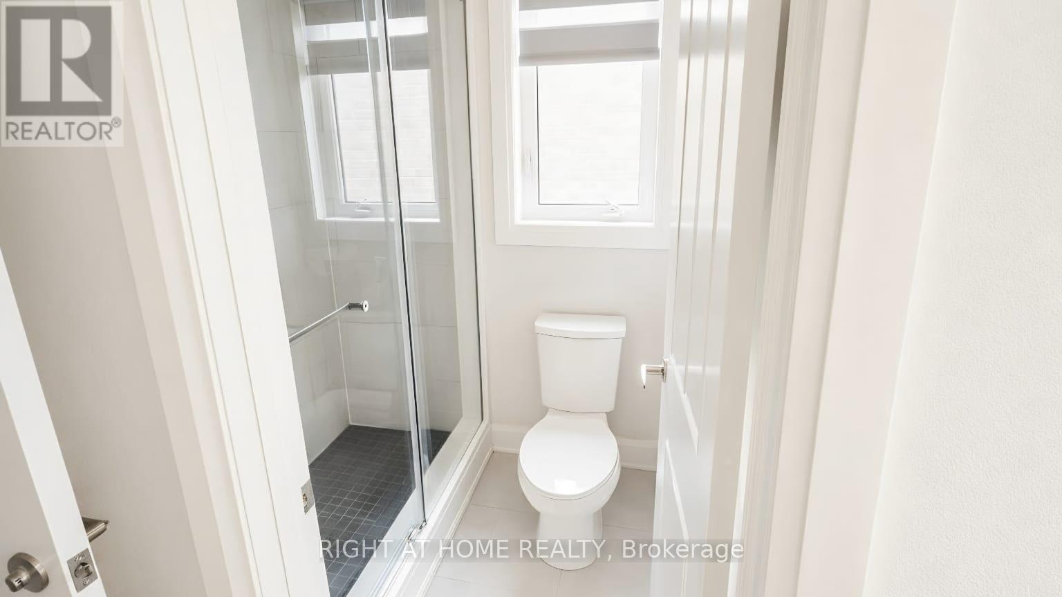 816 APPLE TERRACE - Image 16