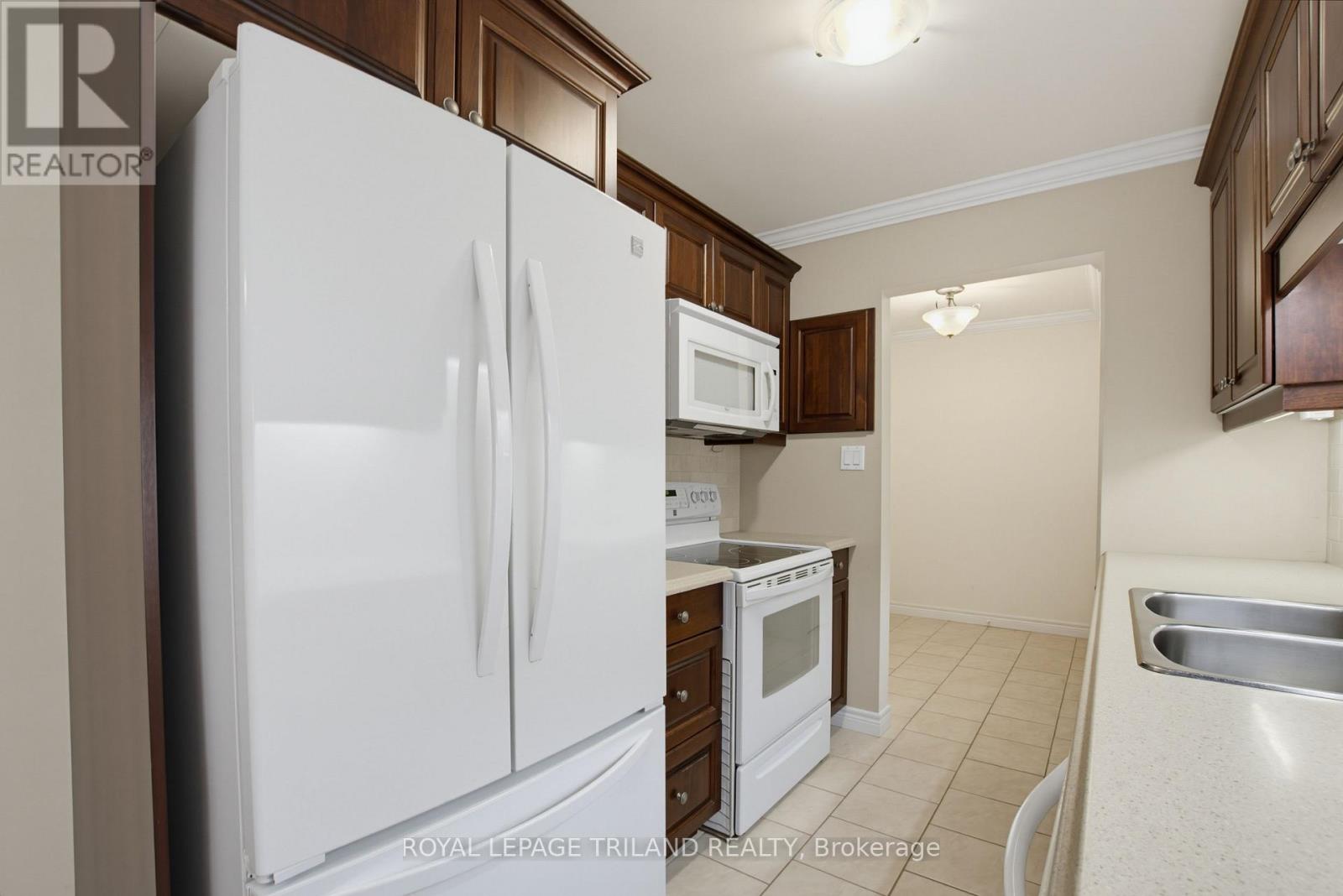#104 91 SPRUCE STREET W - 9