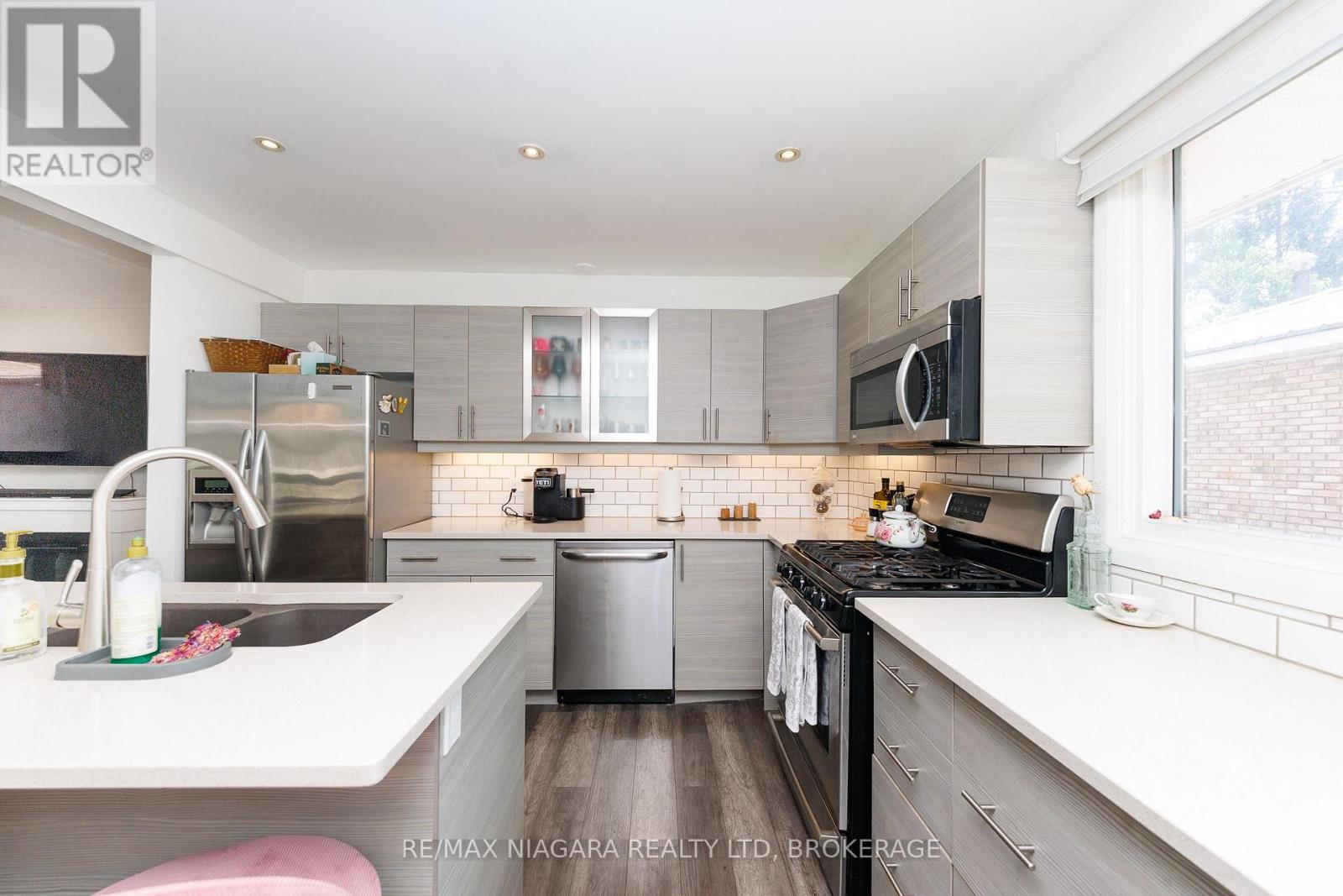 3273 ADDISON AVENUE - 4